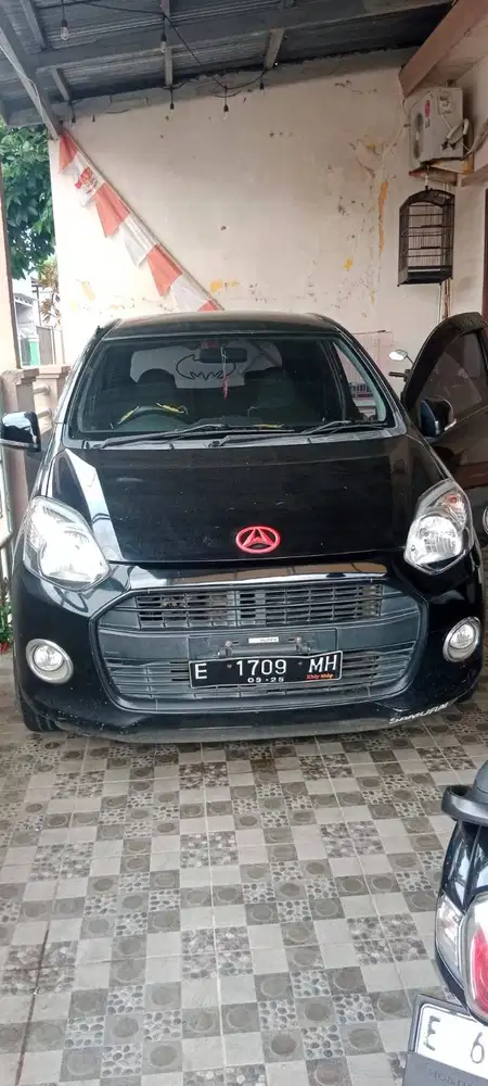 Daihatsu Ayla 1.0 X MT Tahun 2013