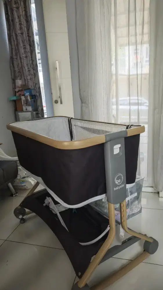 Baby Crib Hitam Adjustable