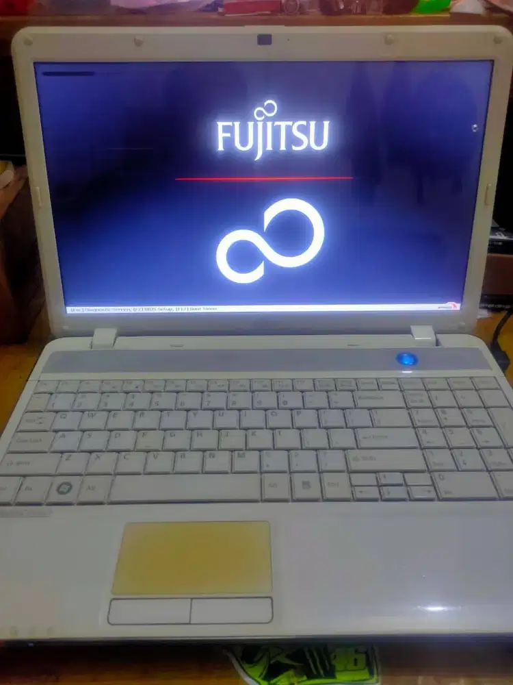 LAPTOP FUJITSU AH531 i5-2520M RAM 8GB HDD 1TB