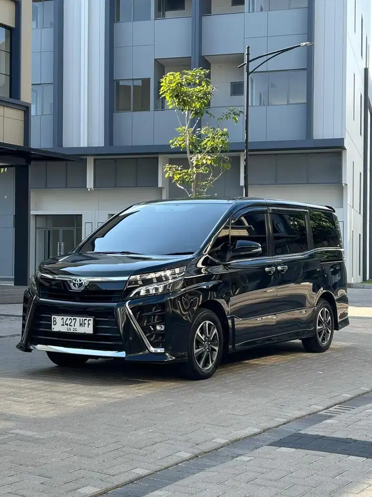 Toyota Voxy 2018 - Ganjil - Automatic - Voxy 2018