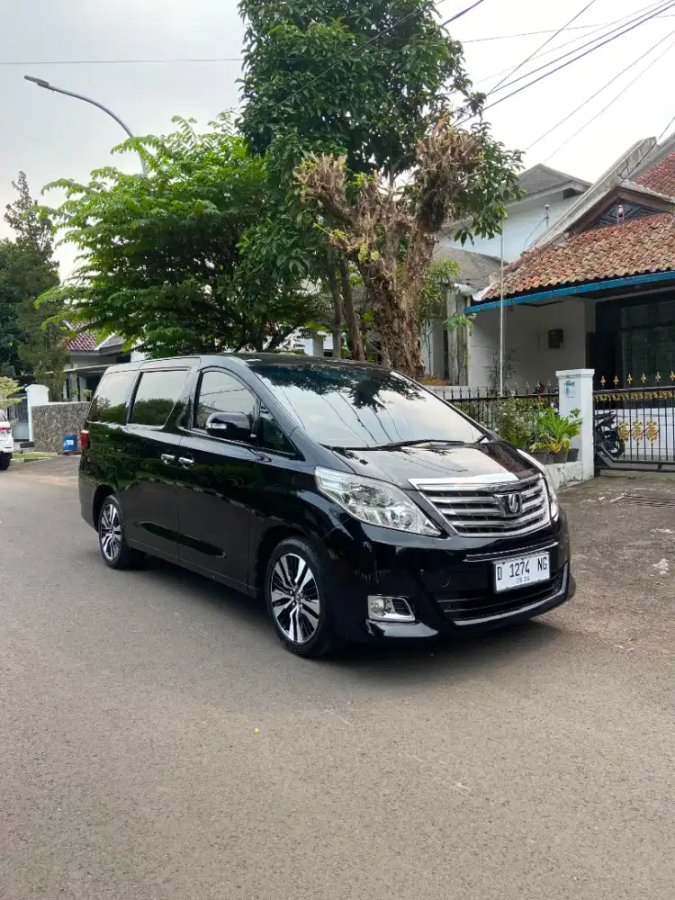 TOYOTA ALPHARD 2.4 G AT 2014