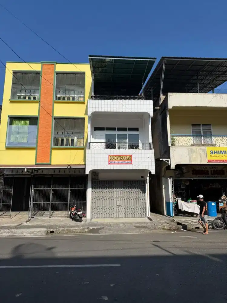 Disewakan Ruko 3,5 Lantai, depan Bang Mego, Curup, Bengkulu