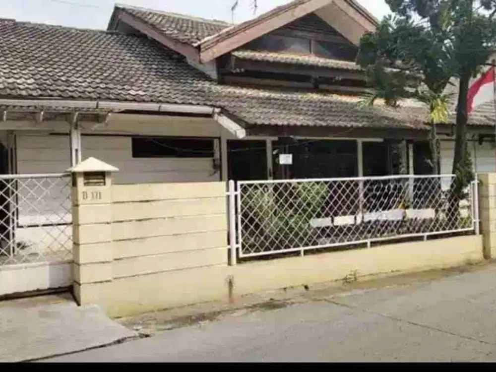 RUMAH BESAR 300M2 DI JATIBENING INDAH