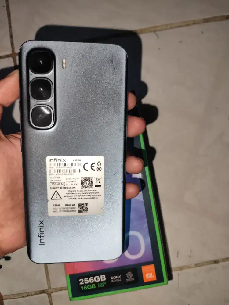 iinfinix hot 60 pro+ 8/256 like new garansi on sampek tahun