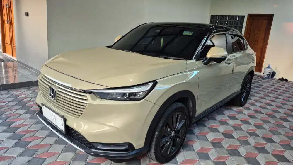 Dijual All New HRV SE 2022 warna Sand Khaki tangan pertama