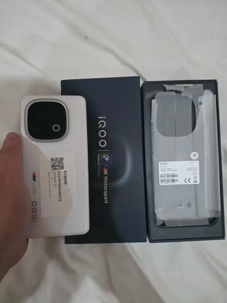 Vivo iQoo 13 16/1tb grs resmi