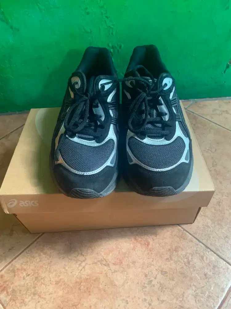 Asics nyc gel 2.0, size 42, baru 1x pemakaian