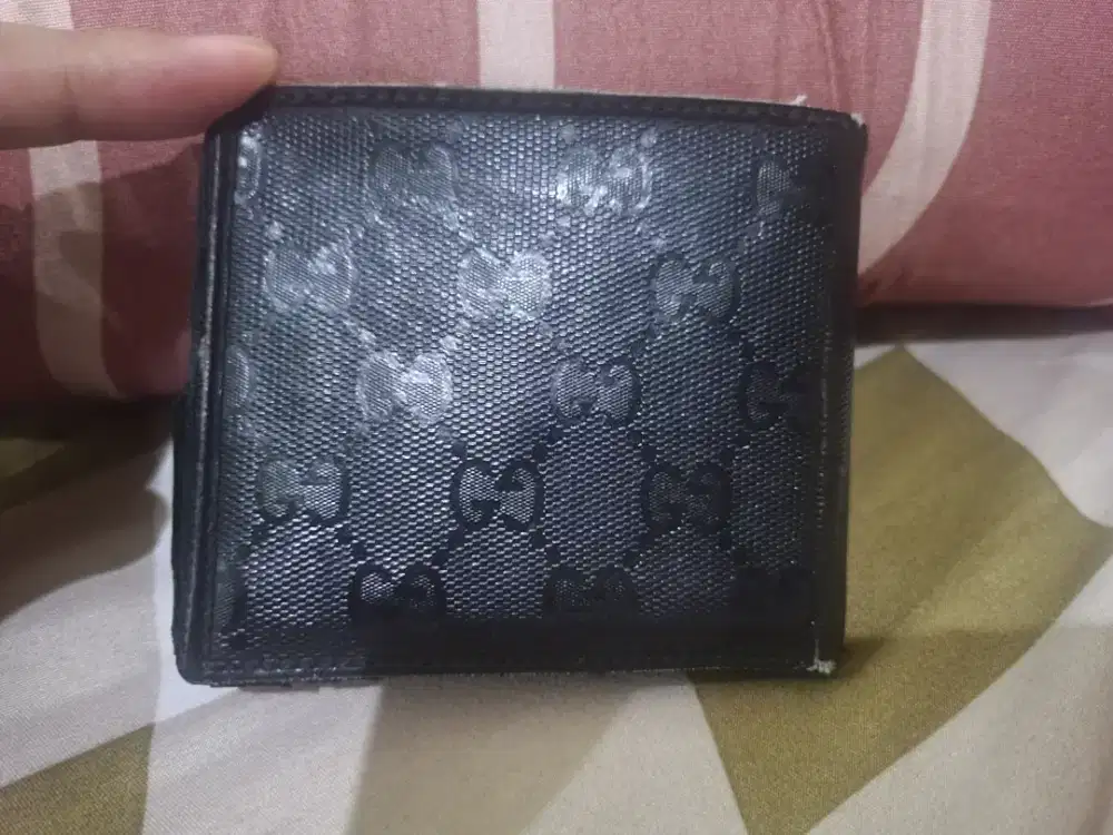 Gucci Monogram bifold dompet pria