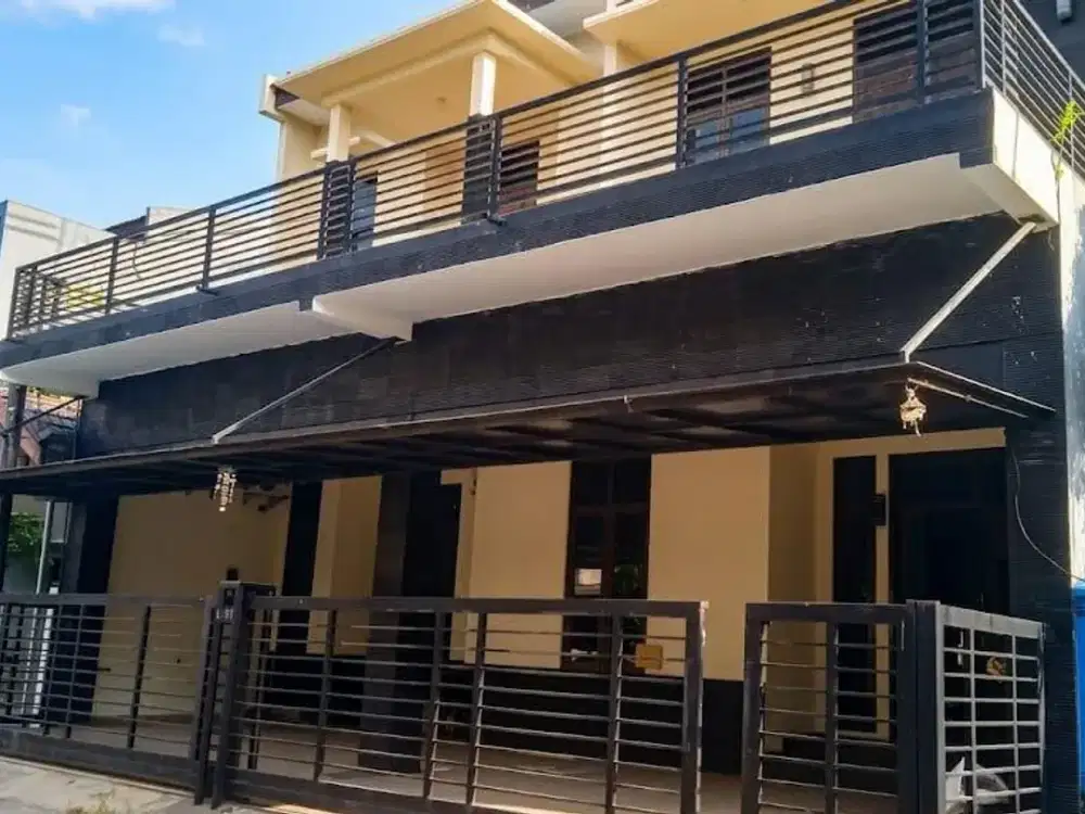 Jual Murah Rumah Siwalankerto Surabaya 7 Kamar Tidur Dekat Kampus UK Petra (BJR-027)