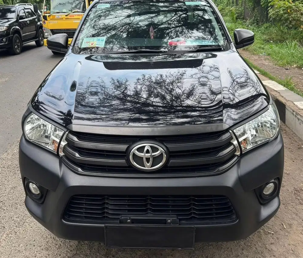 Hilux SC 4x2 Manual diesel istimewa