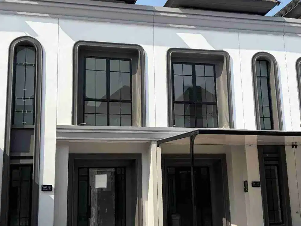 Rumah Gress 2 Lantai North Houston By Mansion Nine Lakarsantri Surabaya Dekat Merr dan Aneka Kampus : Ciputra, UNESA dll