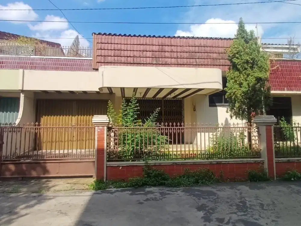 Dijual Rumah Strategis Jalan Pipit Rajawali Palembang