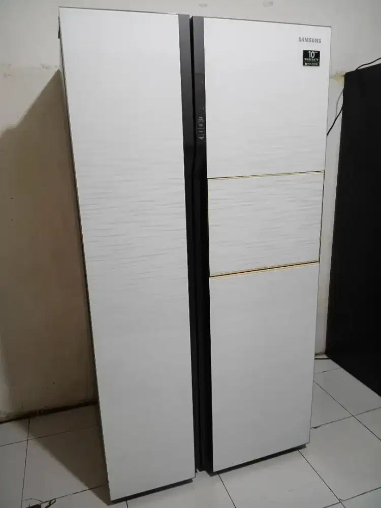 Dijual kulkas side by side samsung masih mulus