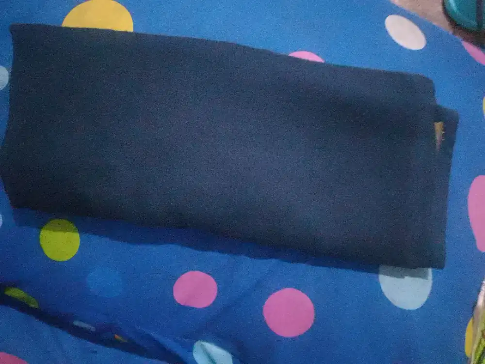 Hijab Segi Empat Polos Bahan Adem Murah