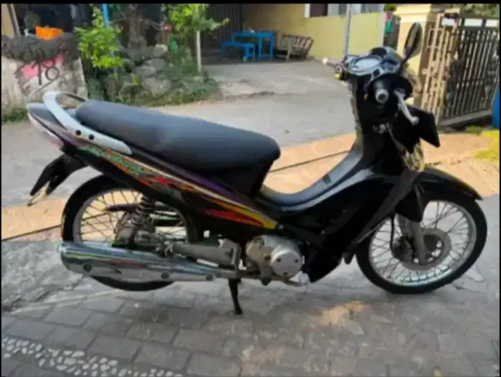 Jual cepat Kharisma X 125 thn 2006