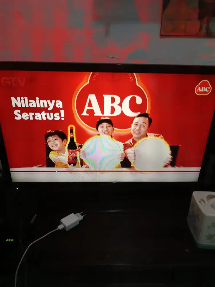 Tv sharp 34inch dan setbox