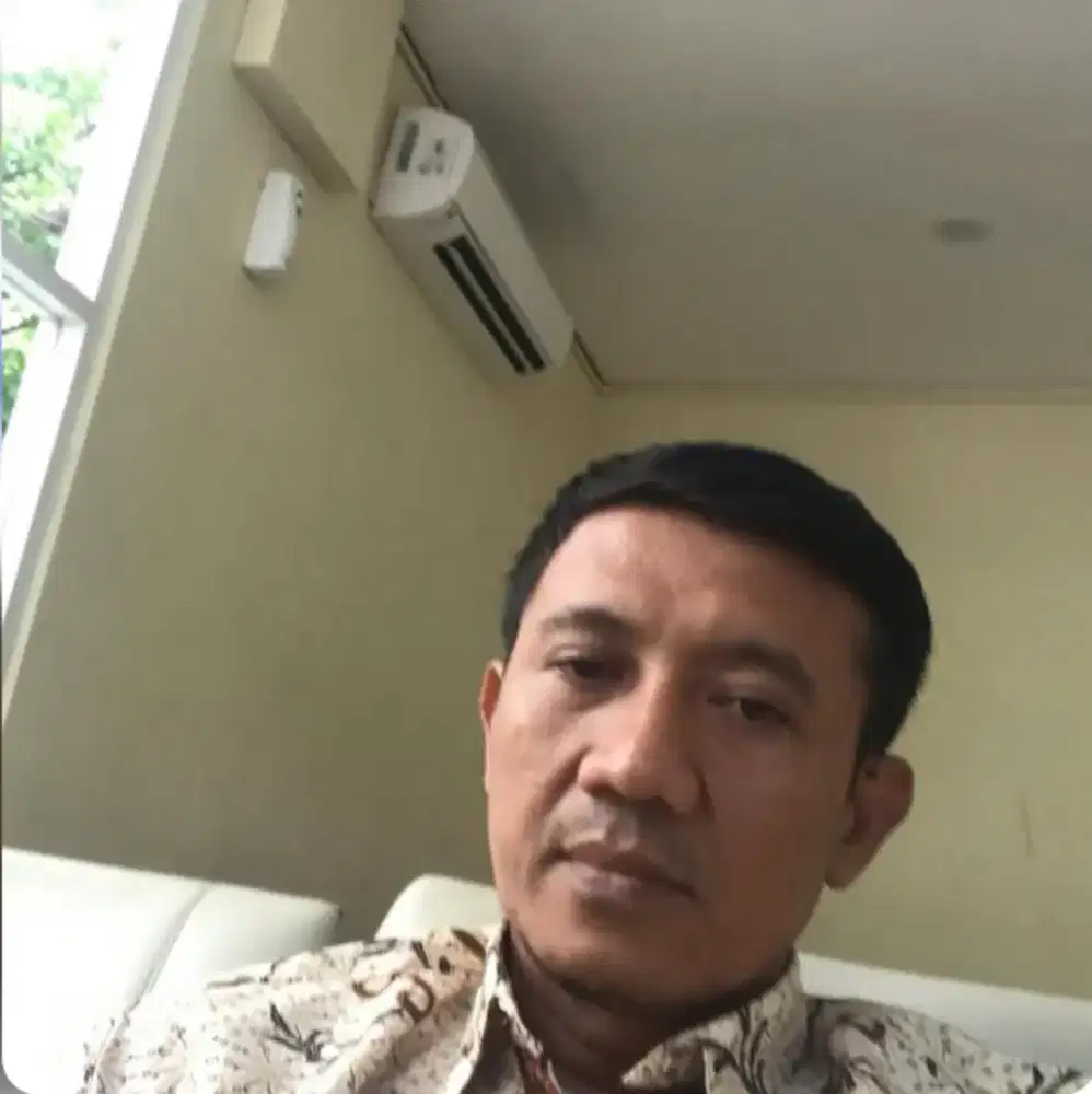 saya sedang mencari pekerjaan drive pribadi