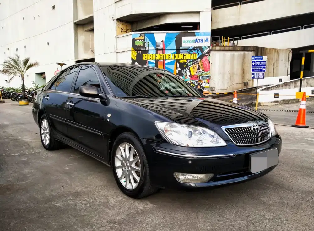 Toyota Camry V 3.0 AT V6 2004 Mobil simpanan / Caeh / Credit