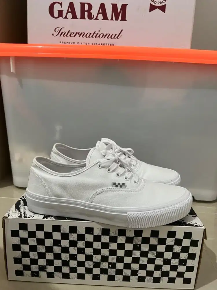 Vans Authentic Skate Pro