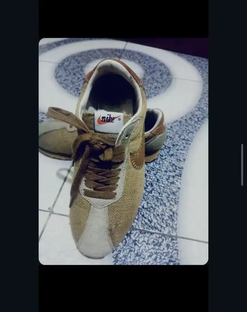 Sepatu Nike LD-1000
