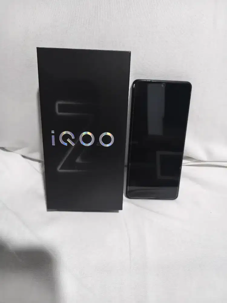 IQOO Z9 12/256 PHANTOM BLACK SECOND
