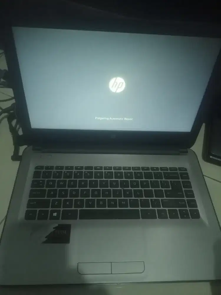 Laptop merk hp ram 1 Rom 500gb