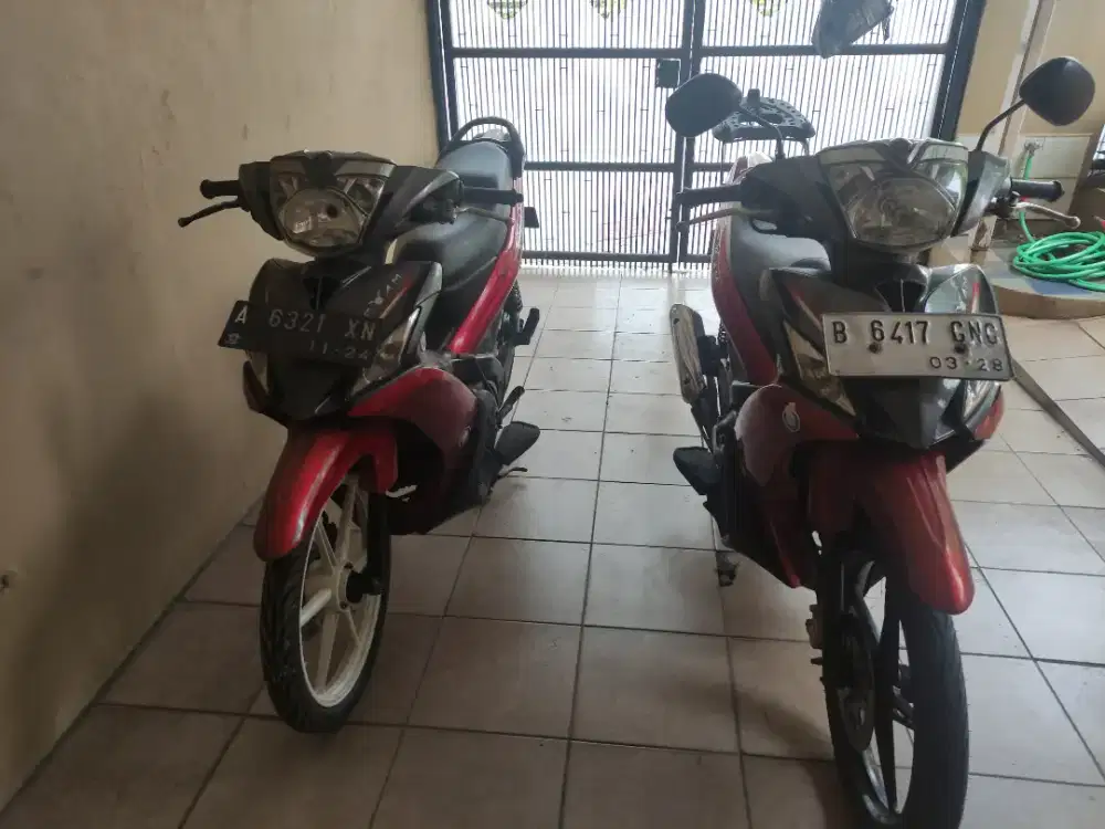 2 unit Yamaha Lexam