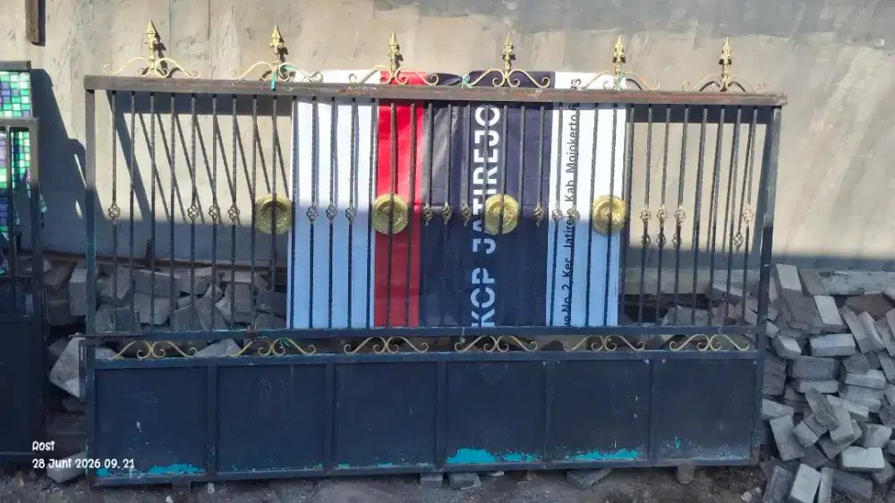 Jual pagar rumah