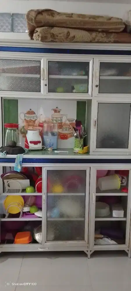 Rak piring 3pintu minus kaca pecah