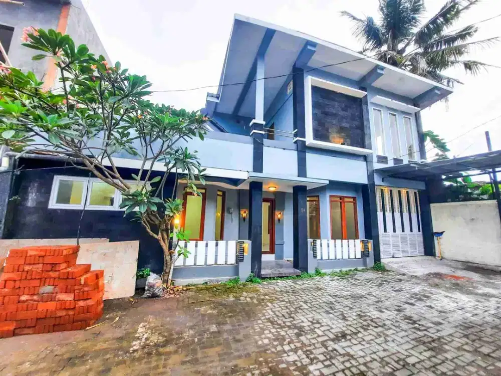 JUAL CEPAT RUMAH 2 LANTAI DEKAT SCH DI MLATI SLEMAN