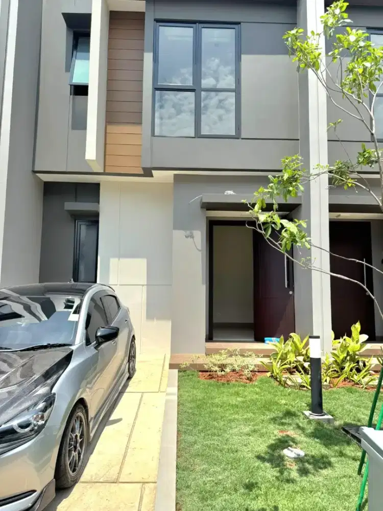 Disewa cepat rumah 2 lantai di Cluster Regia summarecon Crown Gading