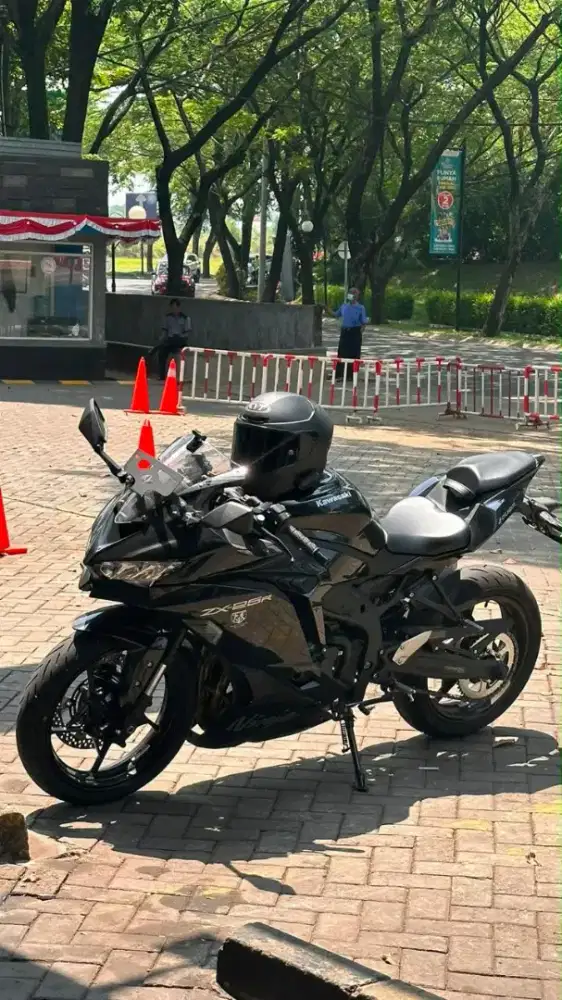 Kawasaki ZX25R Mulus no minus