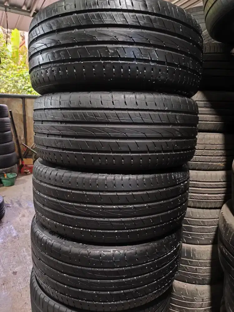 Continental 255 50 R20