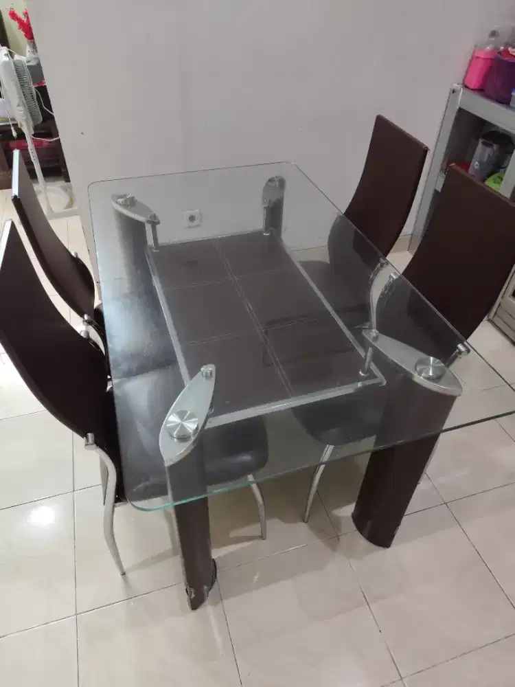 meja makan +kursi