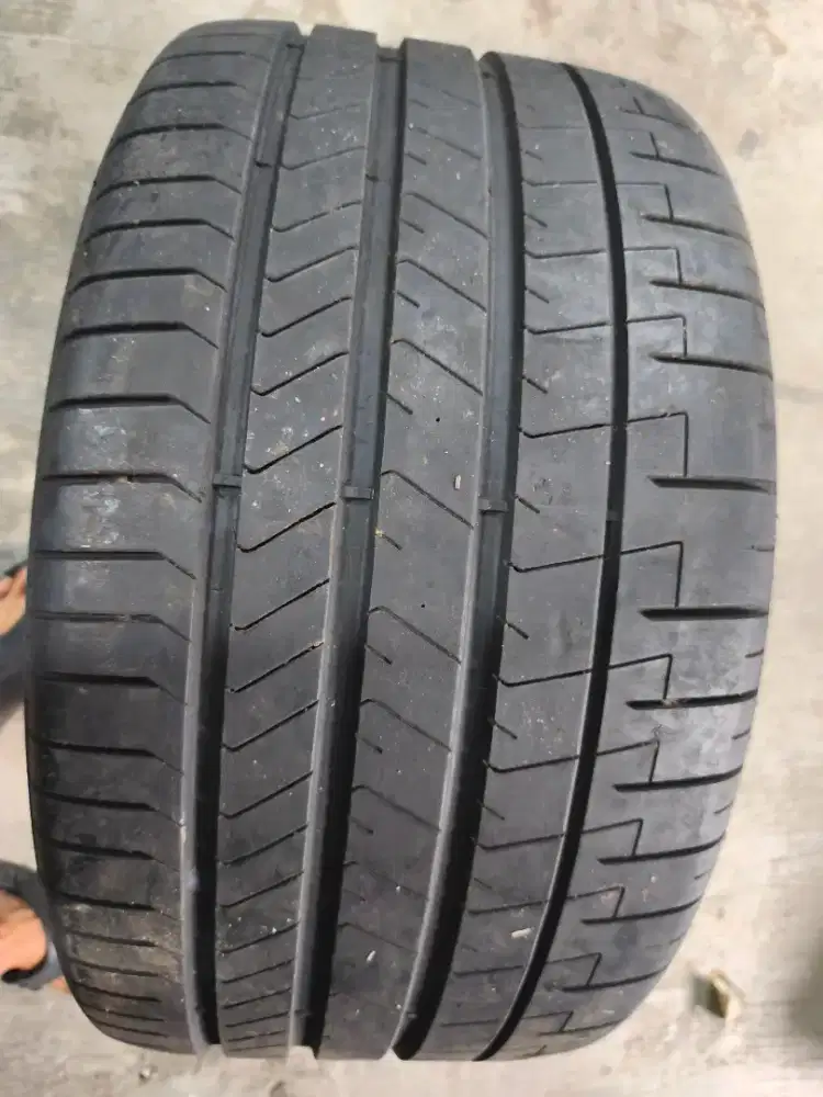 Pirelli pzero 315 30 R21
