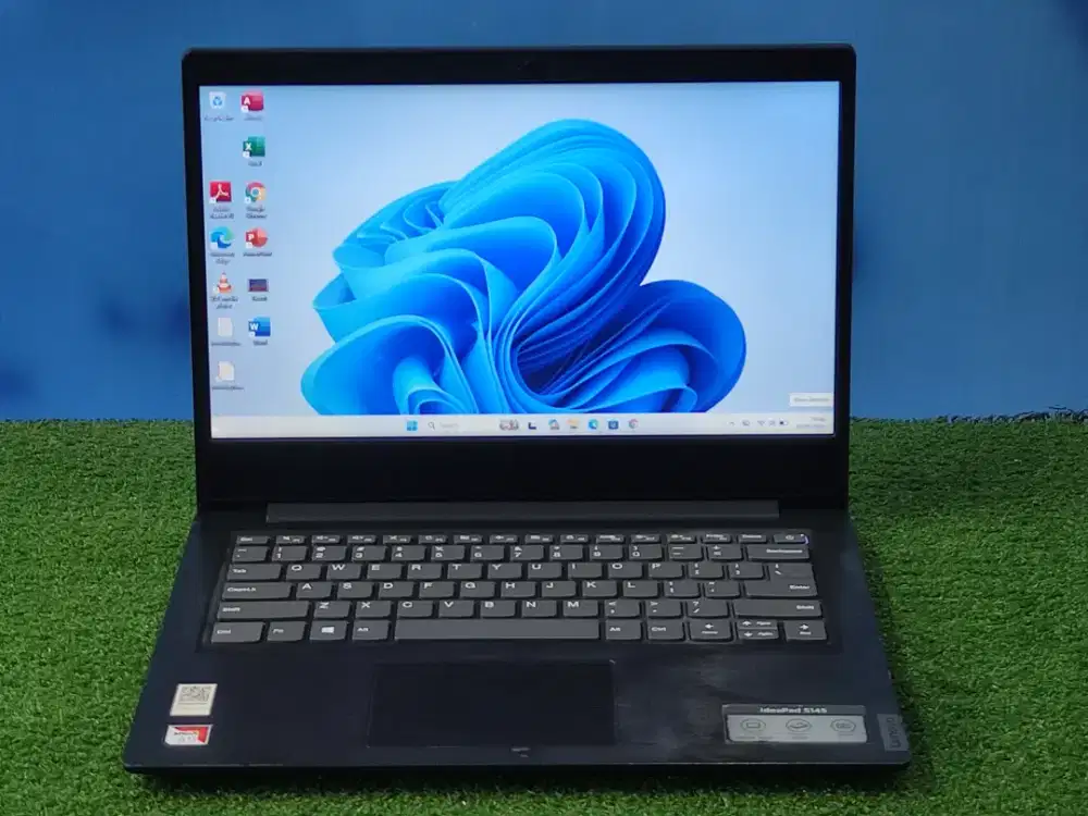 LENOVO IDEAPAD S145 AMD A9 | RADEON R5 | RAM 4GB | SSD