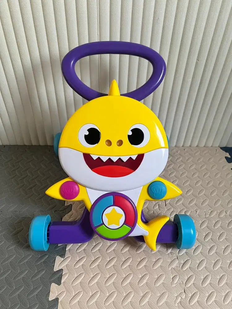 Bahy Walker Baby Shark Fisherprice Ori