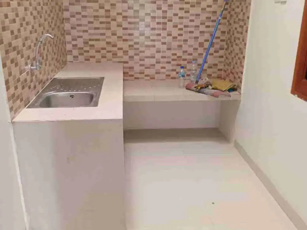 RUMAH GRESS 6 X 11 DI PERUM DUTA BINTARA
