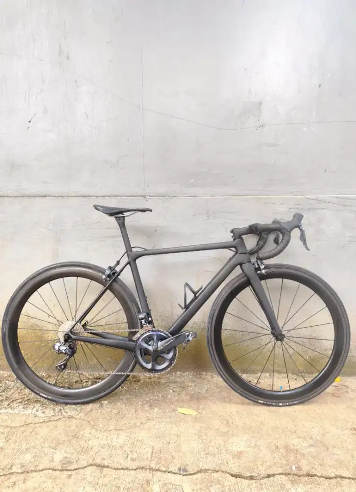 ROADBIKE CARBON HONGFU FM008, ULTEGRA DI2 11SPEED WHEELSET CARBON CSC