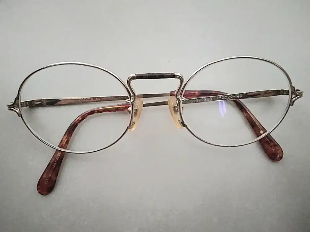 Kacamata renoma + onitsuka # 38