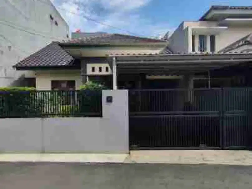Rumah second lokasi strategis area Bintaro Veteran Jakarta Selatan