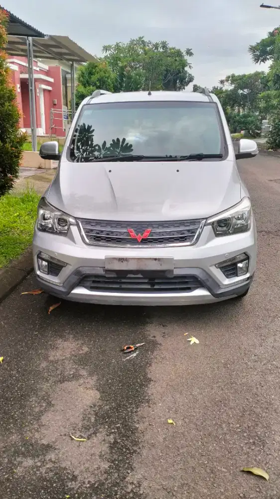 Wuling Confero S type Lux