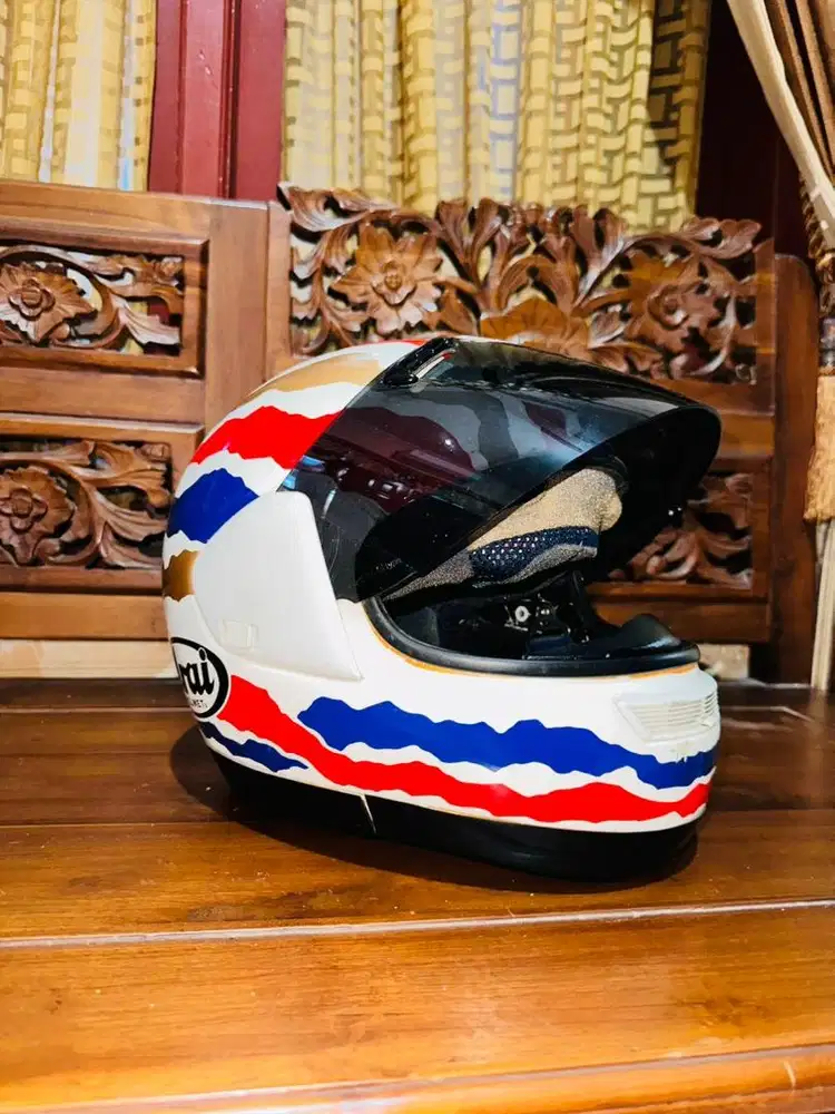 HELM ARAI 1990 Michael Doohan Replica Helmet Original