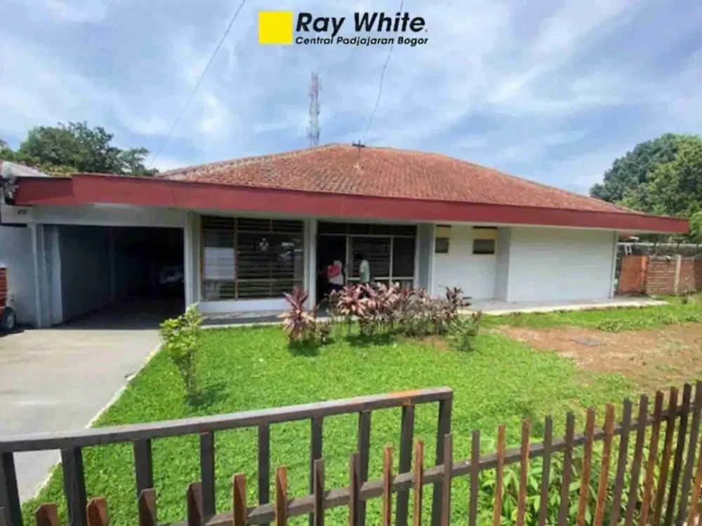 Rumah Tanah Luas Pinggir Jalan Cocok Untuk Komersil