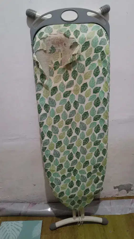 Hibah meja setrikaan