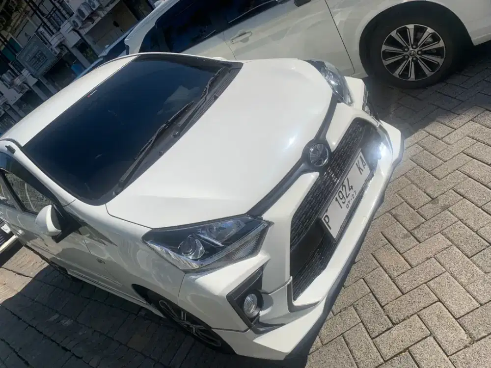 Mobil bekas tangan pertama