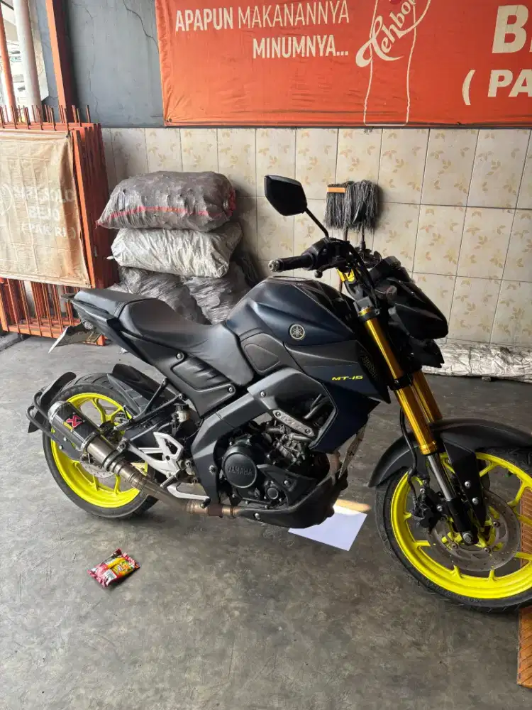Yamaha MT15 warna biru tahun 2019