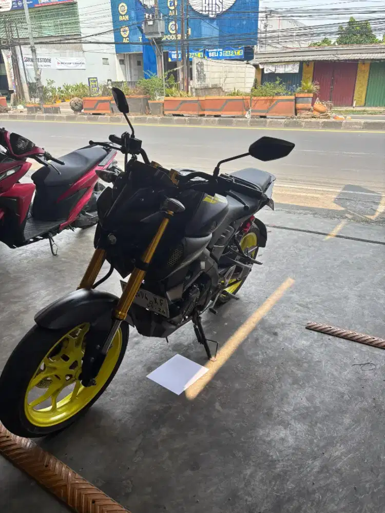 Yamaha MT15 warna biru tahun 2019
