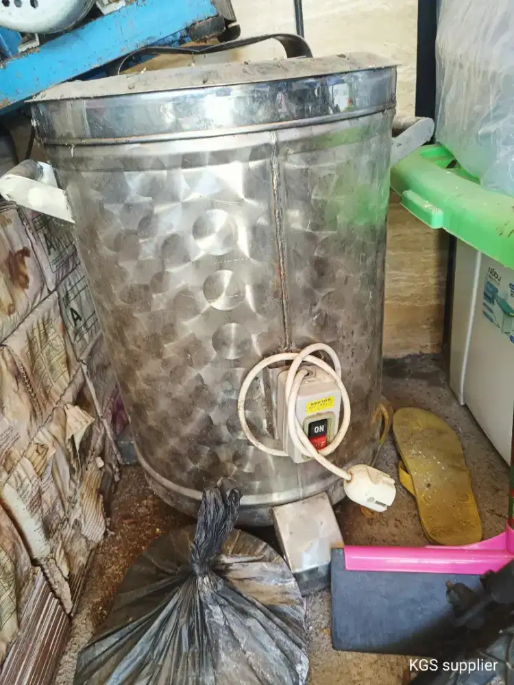 Mesin pengering atau spiner dan perajang