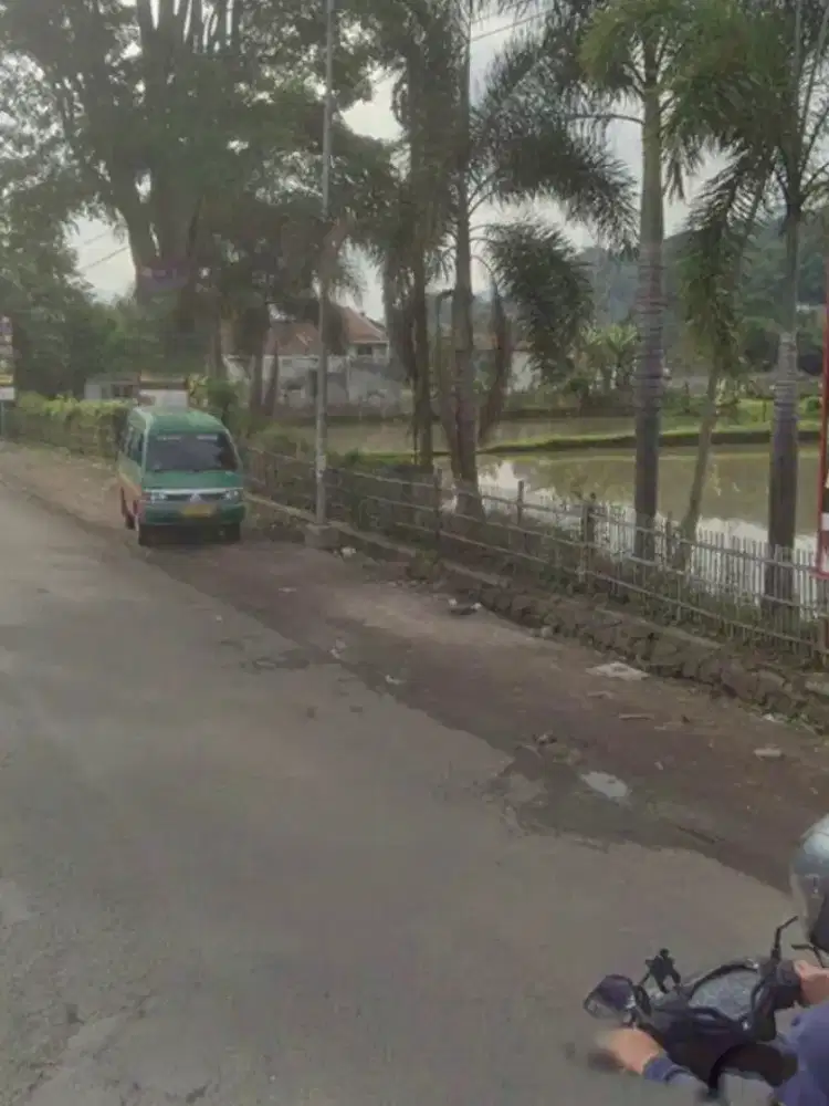 Tanah di jual lokasi masuk mobil lokasi di cihelang bandung